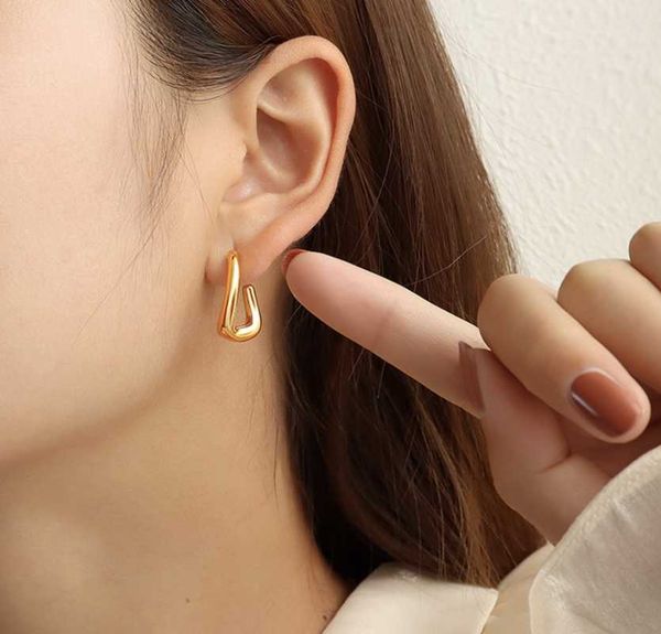 hoop & huggie french style high-quality titanium stainless steel 18k gold plated earrings for women teens, Golden;silver
hoop & huggie french style high-quality titanium stainless steel 18k gold plated earrings for women teens, Golden;silver