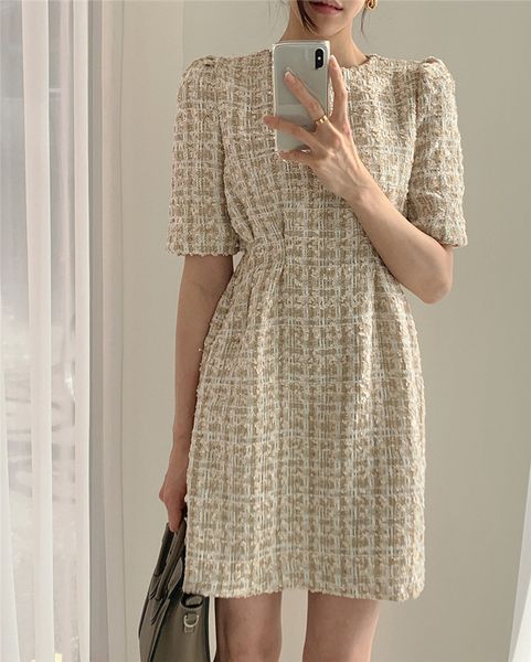 2021 women's summer new french flocking a-line skirt round neck loose sweet temperament dress, Black;gray
2021 women's summer new french flocking a-line skirt round neck loose sweet temperament dress, Black;gray