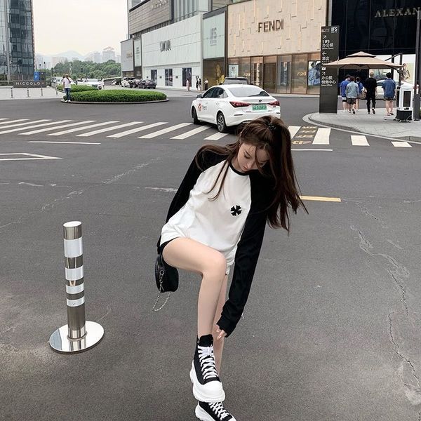 chrome/heartscroxin design of embroidery new fashion student brand loose korean long sleeve t-shirt in autumn 2020 xoop, White;black
chrome/heartscroxin design of embroidery new fashion student brand loose korean long sleeve t-shirt in autumn 2020 xoop, White;black
