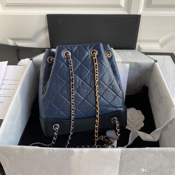 classic fashion bucket bag brand luxury designs small sweet wind ling's shoulders female handbag with gold chain lamb leather women pur
classic fashion bucket bag brand luxury designs small sweet wind ling's shoulders female handbag with gold chain lamb leather women pur