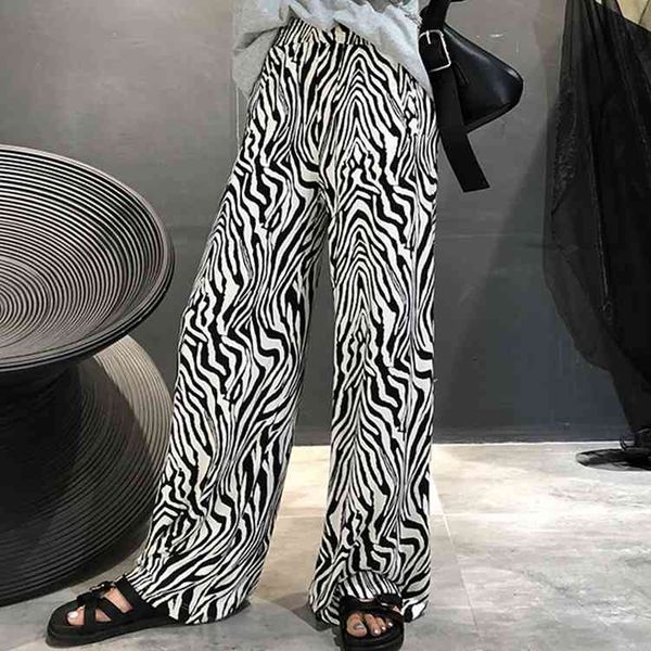 printed zebra pattern women pants spring summer style korean zebra-stripe loose casual wide leg 180g 210420, Black;white
printed zebra pattern women pants spring summer style korean zebra-stripe loose casual wide leg 180g 210420, Black;white
