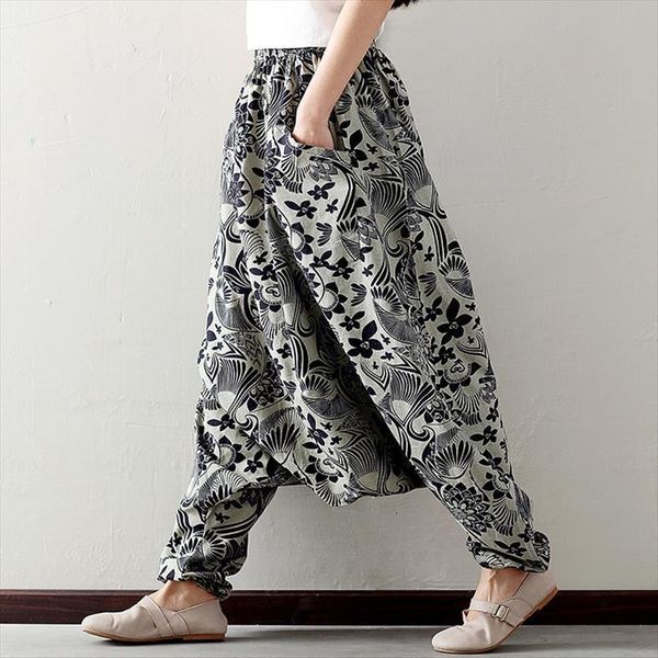 summer big crotch floral womens pants baggy casual fluid boho low drop bloomers elastic waist indian nepal loose harem a52, Black;white
summer big crotch floral womens pants baggy casual fluid boho low drop bloomers elastic waist indian nepal loose harem a52, Black;white