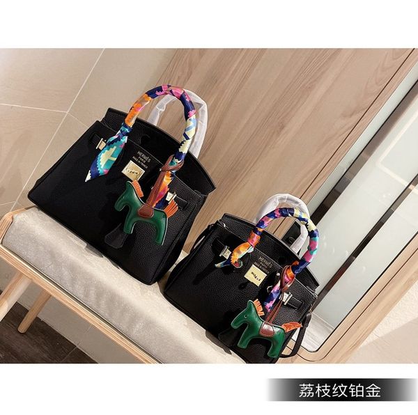 brand leather shoulder bags fashion vintage handbag luxury handbags wallet women crossbody bag -l7487, Red;black
brand leather shoulder bags fashion vintage handbag luxury handbags wallet women crossbody bag -l7487, Red;black