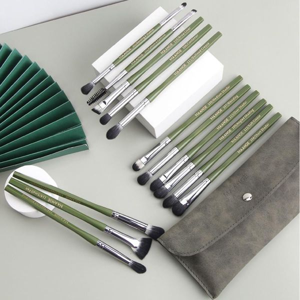 makeup brushes portable hexagonal eye brush set blending beauty tool face cosmetic foundation powder blush soft shadow
makeup brushes portable hexagonal eye brush set blending beauty tool face cosmetic foundation powder blush soft shadow