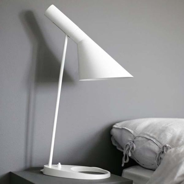 table lamps rotatable study reading lamp white/black body desk bedroom bedside light e27 led bulb 110/220v living room
table lamps rotatable study reading lamp white/black body desk bedroom bedside light e27 led bulb 110/220v living room
