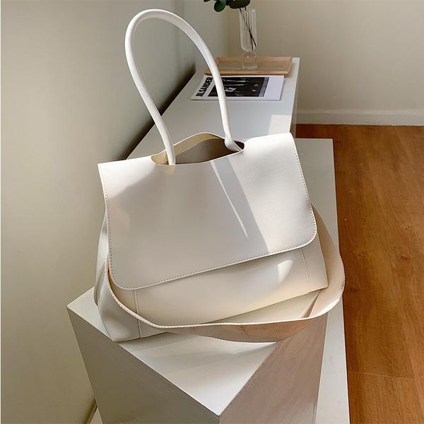 evening bags retro large handbag 2021 fashion high-quality pu leather women's designer large-capacity one-shoulder messenger bag
evening bags retro large handbag 2021 fashion high-quality pu leather women's designer large-capacity one-shoulder messenger bag