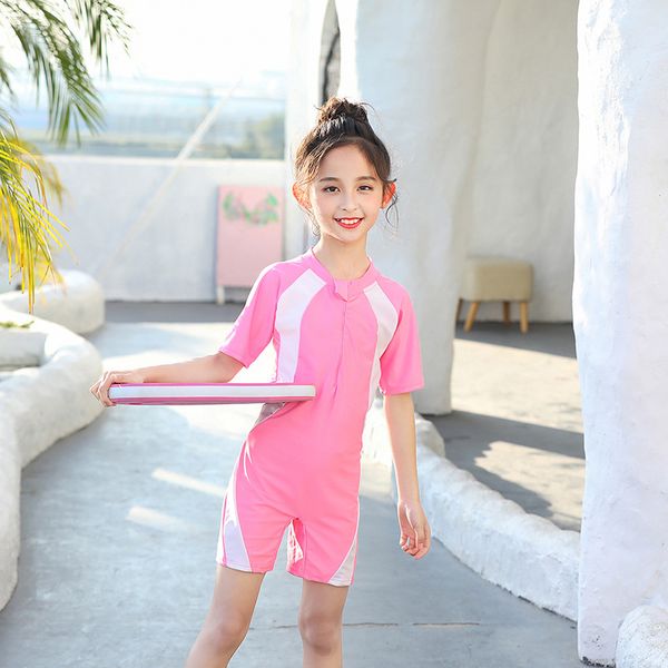 new two skirt one-piece children's short 2021 sleeve sunscreen quick drying flat angle suit girls' swimsuit, White;black
new two skirt one-piece children's short 2021 sleeve sunscreen quick drying flat angle suit girls' swimsuit, White;black