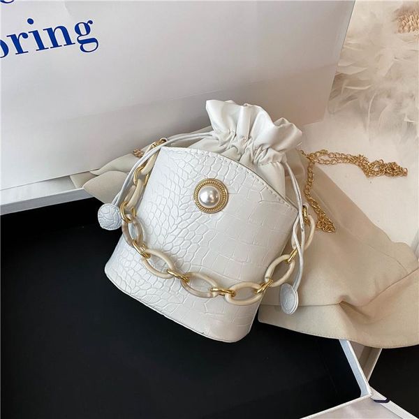 cross body 2021 fashion chain bucket handbag luxury designer pu leather ladies crossbody shoulder bag sac de luxe femme cc
cross body 2021 fashion chain bucket handbag luxury designer pu leather ladies crossbody shoulder bag sac de luxe femme cc