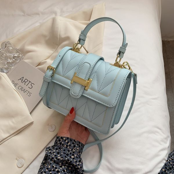 handbag bag female 2021 summer simple foreign flavor lingge small square messenger fashion single shoulder
handbag bag female 2021 summer simple foreign flavor lingge small square messenger fashion single shoulder