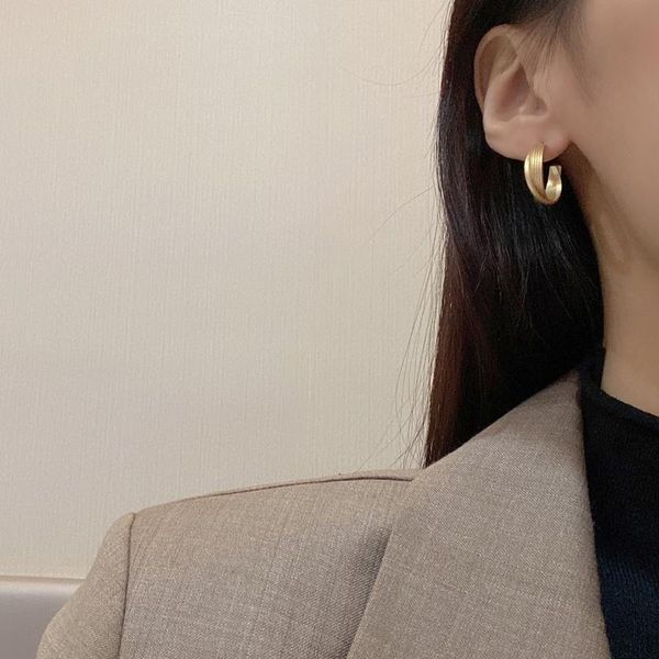 hoop & huggie s925 needle fashion earrings selling metal alloy matte golden plating color women for party celebration gift, Golden;silver
hoop & huggie s925 needle fashion earrings selling metal alloy matte golden plating color women for party celebration gift, Golden;silver