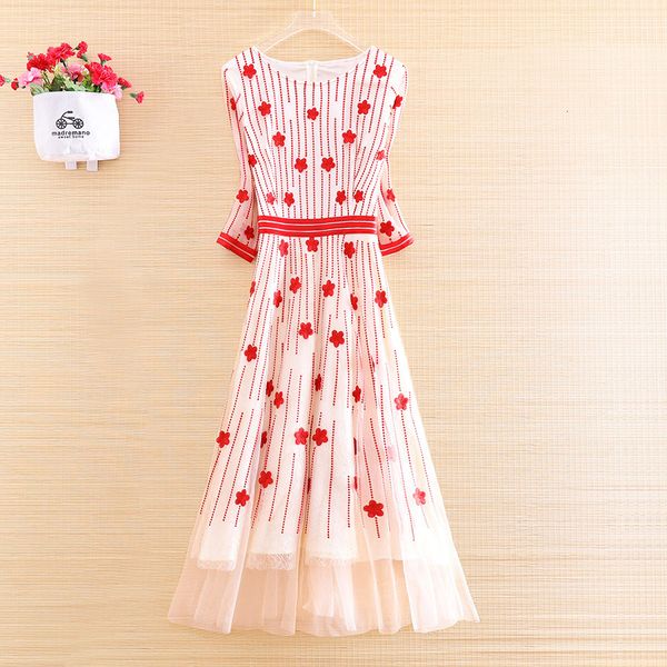 dress high-end summer women long dresses embroidery elegant lady slim a-line party embroidered 3/4 sleeve mesh dress -xxl, Black;gray
dress high-end summer women long dresses embroidery elegant lady slim a-line party embroidered 3/4 sleeve mesh dress -xxl, Black;gray