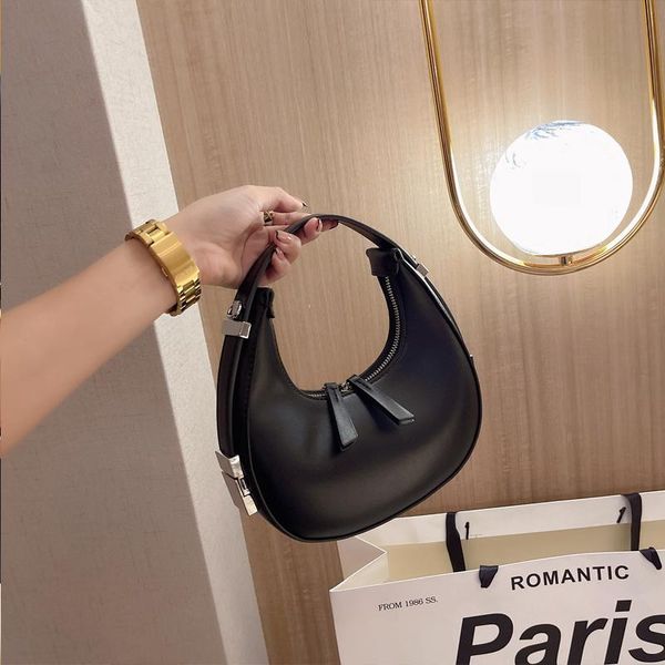 evening bags niche design crescent bag 2021 simple women handbags fashion shoulder armpit female luxury
evening bags niche design crescent bag 2021 simple women handbags fashion shoulder armpit female luxury