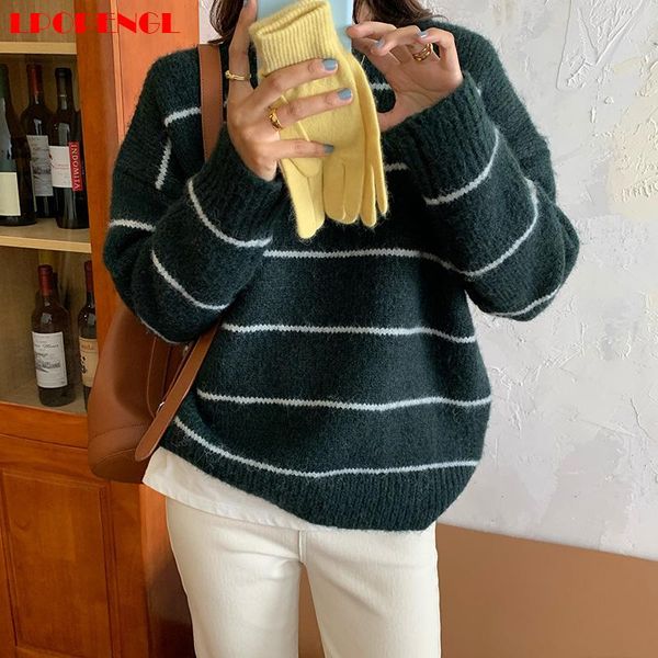 women's sweaters autumn/winter knitted sweater 2021 round neck stripe pattern regular polyester material casual style all-match loose, White;black
women's sweaters autumn/winter knitted sweater 2021 round neck stripe pattern regular polyester material casual style all-match loose, White;black