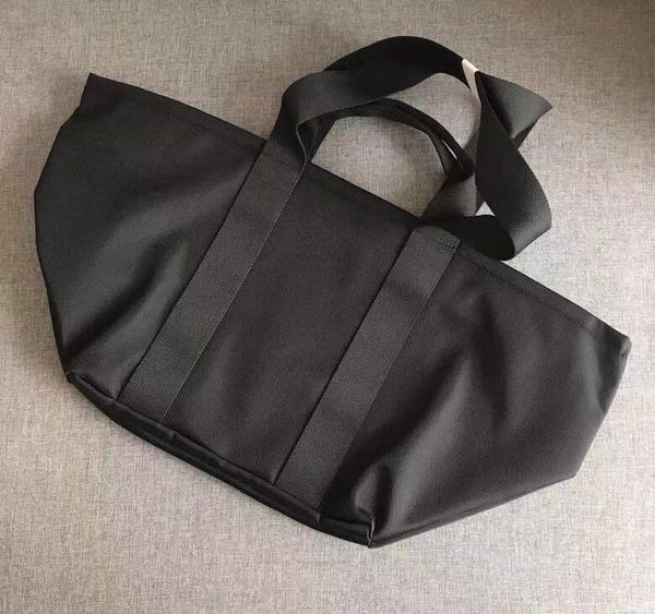 duffel bags 112811 classic trendy luxury design letter embroidery fitn waist chest bag shoulder menger portable tote hand a2
duffel bags 112811 classic trendy luxury design letter embroidery fitn waist chest bag shoulder menger portable tote hand a2