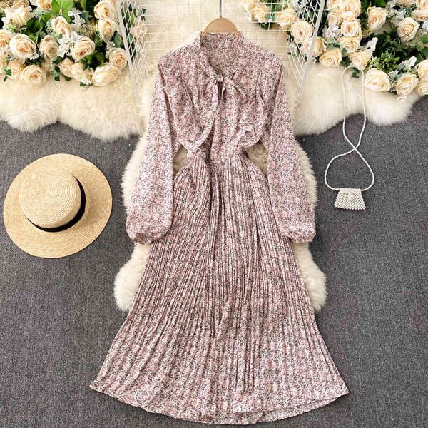 dresses croysier es for women spring bow tie neck elegant vintage midi floral print long sleeve pleated chiffon, Black;gray
dresses croysier es for women spring bow tie neck elegant vintage midi floral print long sleeve pleated chiffon, Black;gray