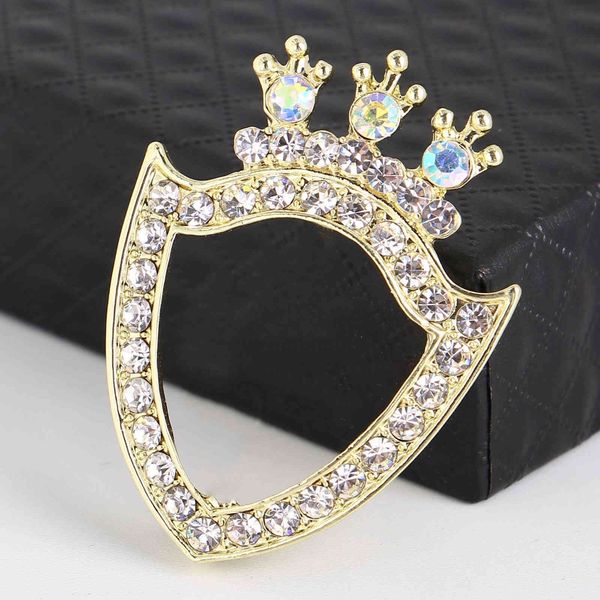 rhinestone new fashion crystal brooch pearl pins famous classic letter collar jewelry accessories banquet broc, Gray
rhinestone new fashion crystal brooch pearl pins famous classic letter collar jewelry accessories banquet broc, Gray