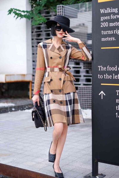 dust coat 2021 autumn and winter women's dress korean fashion checkered temperament british style european double breasted windbreaker, Tan;black
dust coat 2021 autumn and winter women's dress korean fashion checkered temperament british style european double breasted windbreaker, Tan;black