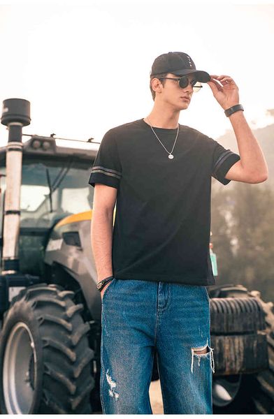 men's t-shirts 2660 laser reflective stripes summer men's trend stitching short-sleeved t-shirt o2ic, White;black
men's t-shirts 2660 laser reflective stripes summer men's trend stitching short-sleeved t-shirt o2ic, White;black
