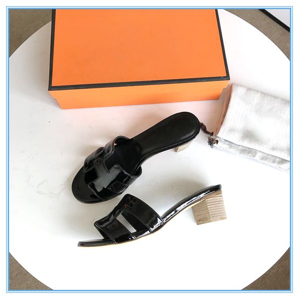 2021ss woman slippers fashion trend lady sandals with heels beach sale well slippers platform women rubber high heel slides shoe size 34-42, Black
2021ss woman slippers fashion trend lady sandals with heels beach sale well slippers platform women rubber high heel slides shoe size 34-42, Black