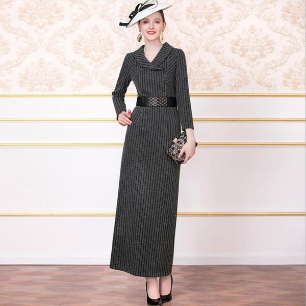casual dresses england retro long woolen knit dress female striped pattern split design temperament f1671 wholesale factory, Black;gray
casual dresses england retro long woolen knit dress female striped pattern split design temperament f1671 wholesale factory, Black;gray