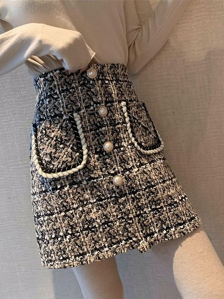 the small sweet atmosphere quality package buttocks plaid skirts of tall waist tweed a word students short skirt, Black