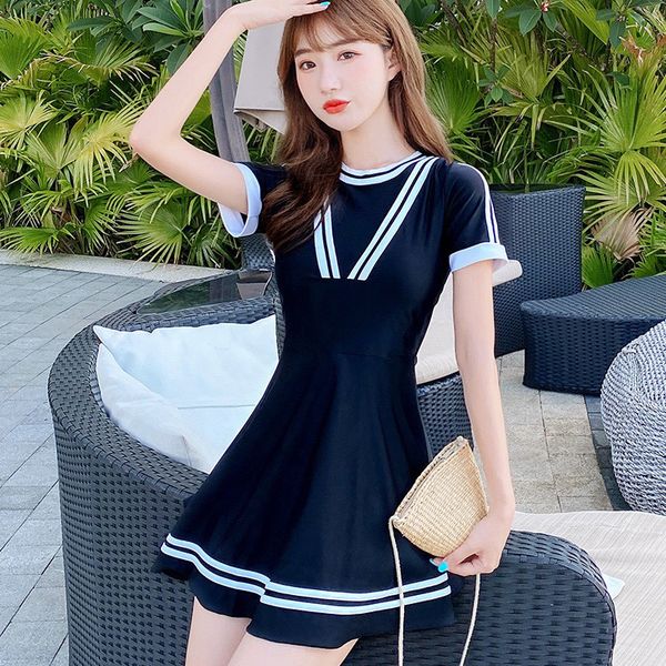 swimsuit women' belly covering slim skirt 2021 korean students' spring swimsuit, Red;black
swimsuit women' belly covering slim skirt 2021 korean students' spring swimsuit, Red;black