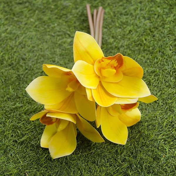 decorative flowers & wreaths artificial simulation flower home garden table silk cloth decor wedding bridal fake bouquet
decorative flowers & wreaths artificial simulation flower home garden table silk cloth decor wedding bridal fake bouquet