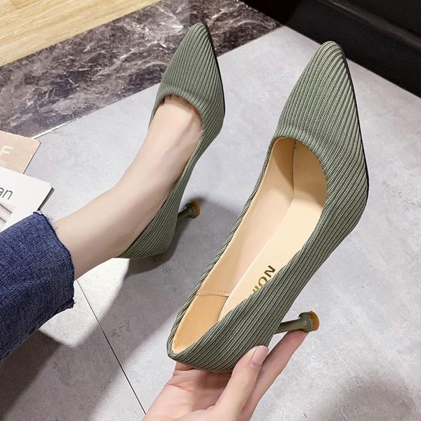 dress shoes high-heeled women's fine with 2021 spring korean version of the wild shallow mouth work pointed knit, Black
dress shoes high-heeled women's fine with 2021 spring korean version of the wild shallow mouth work pointed knit, Black