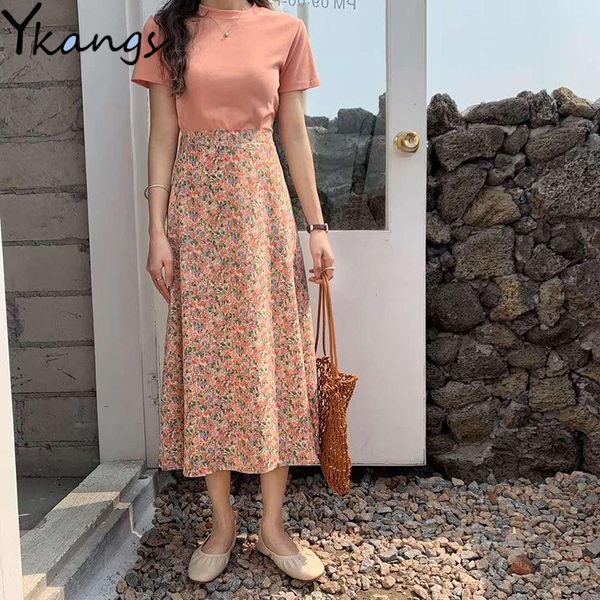 vintage floral print pleated long skirts korean summer chiffon women korean skirt harajuku streetwear elastic high waist skirt 210412, Black
vintage floral print pleated long skirts korean summer chiffon women korean skirt harajuku streetwear elastic high waist skirt 210412, Black