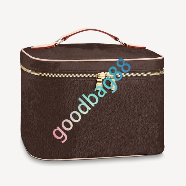 nice cosmetic bags wash bag fashion classic handbag purse cowhide leather canvas vanity case crossbody shoulder high-capacity ladies toiletr
nice cosmetic bags wash bag fashion classic handbag purse cowhide leather canvas vanity case crossbody shoulder high-capacity ladies toiletr