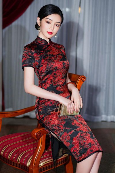 fashion spring summer chinese style vintage rayon cheongsam women slim high split qipao arrival vestido size -4xl ethnic clothing, Red
fashion spring summer chinese style vintage rayon cheongsam women slim high split qipao arrival vestido size -4xl ethnic clothing, Red
