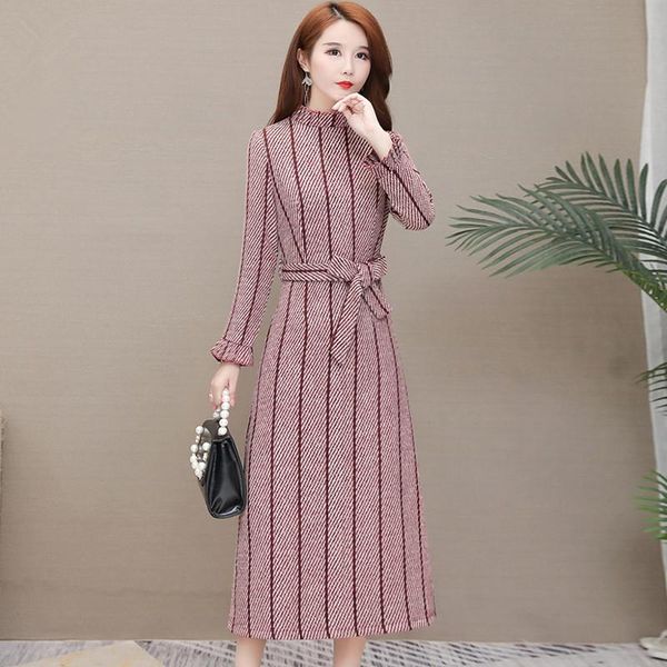 casual dresses -3xl women wool blends dress autumn winter 2021 fashion stripes adjustable waist lacing belt warm woolen long female, Black;gray
casual dresses -3xl women wool blends dress autumn winter 2021 fashion stripes adjustable waist lacing belt warm woolen long female, Black;gray