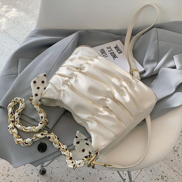 shoulder bags niche design french bag 2021 female crossbody chain square underarm dual-use width: 24cm
shoulder bags niche design french bag 2021 female crossbody chain square underarm dual-use width: 24cm
