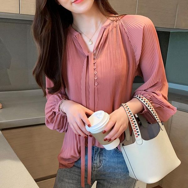women's blouses & shirts autumn chiffon lantern sleeve blouse women sweet style solid vintage v-neck spring casual spliced female, White
women's blouses & shirts autumn chiffon lantern sleeve blouse women sweet style solid vintage v-neck spring casual spliced female, White