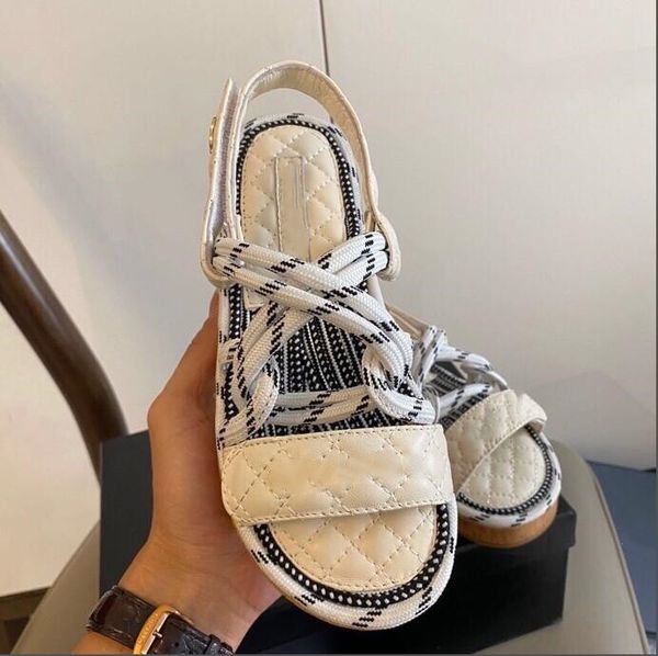 sandals fashion women's casual summer sheep leather beach shoes female peep toe slippers metal letters woman slipper c33014, Black 
sandals fashion women's casual summer sheep leather beach shoes female peep toe slippers metal letters woman slipper c33014, Black