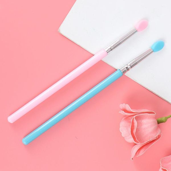 pcs soft silicone head plastic handle eye shadow lip applicator brush tools makeup brushes set1
pcs soft silicone head plastic handle eye shadow lip applicator brush tools makeup brushes set1