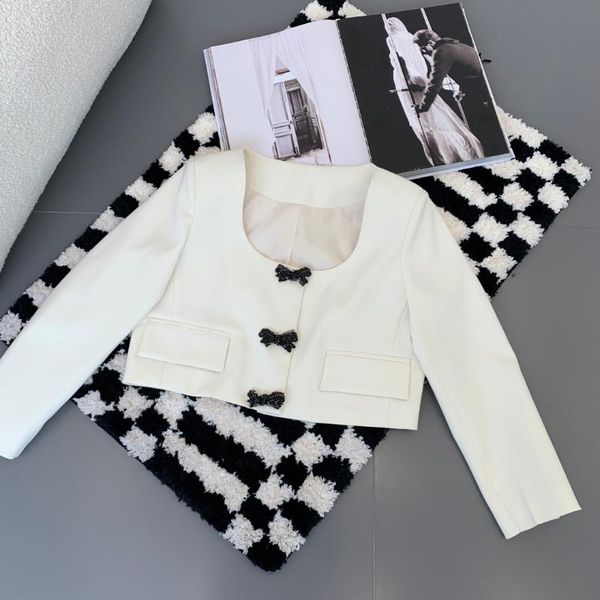 women's jackets 2021 women fashion high-quality long-sleeved square neck bow coat 1108, Black;brown
women's jackets 2021 women fashion high-quality long-sleeved square neck bow coat 1108, Black;brown