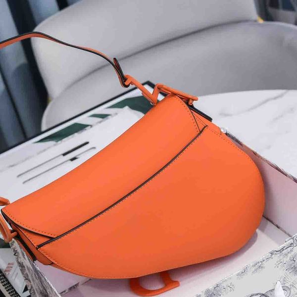 2021handbag saddle genuine leather with strap purse metal pendant shoulder s women crossbody cowhide hand
2021handbag saddle genuine leather with strap purse metal pendant shoulder s women crossbody cowhide hand