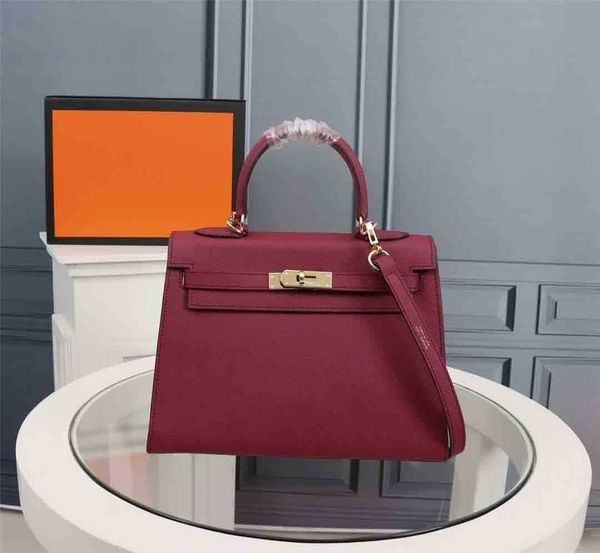 designer shoulder bags new classic genuine leather women handbag 25 28cm tote purse shoulder strap crossbody bag
designer shoulder bags new classic genuine leather women handbag 25 28cm tote purse shoulder strap crossbody bag