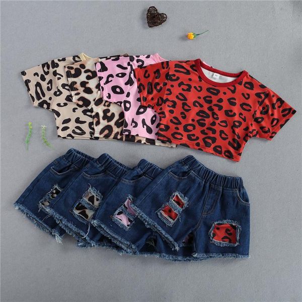 girl's two pieces set, children's leopard print crop short sleeve shirt elastic waist shorts for kids clothing sets, White
girl's two pieces set, children's leopard print crop short sleeve shirt elastic waist shorts for kids clothing sets, White