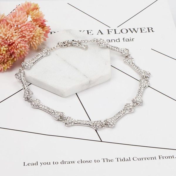 chokers 2021 hiphop sparking full cz paved 5a cubic zirconia iced out bling dog bone choker necklace for women girls jewelry, Golden;silver
chokers 2021 hiphop sparking full cz paved 5a cubic zirconia iced out bling dog bone choker necklace for women girls jewelry, Golden;silver