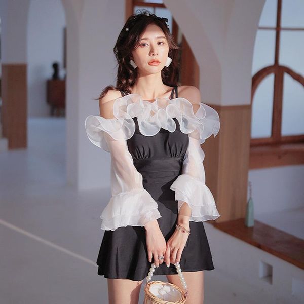 one-piece suits bathing suit women bikini 2021 swimsuit for swimwear ladies girls one piece skirt korean ins long sleeve female print
one-piece suits bathing suit women bikini 2021 swimsuit for swimwear ladies girls one piece skirt korean ins long sleeve female print