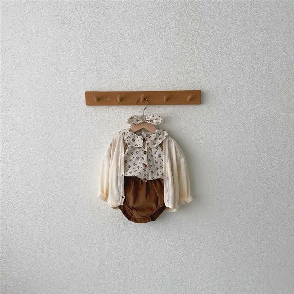 clothing sets floral summer paragraph short-sleeved shirt + shorts headband three-piece fashion clothes baby girl, White
clothing sets floral summer paragraph short-sleeved shirt + shorts headband three-piece fashion clothes baby girl, White