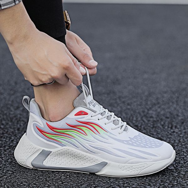 street hard-wearing men sneakers comfortable youth popular men sports shoes classic thick bottom men walking shoes new
street hard-wearing men sneakers comfortable youth popular men sports shoes classic thick bottom men walking shoes new