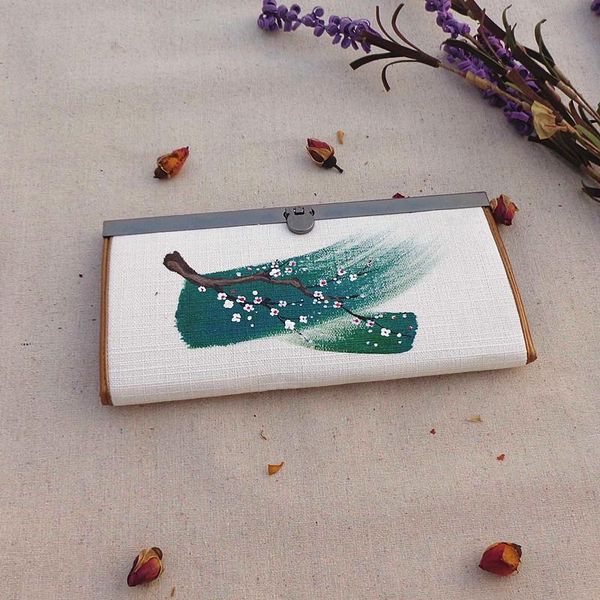 wallets chinese ink hand painted plum flower women canvas metal edge hasp retro ladies linen horizontal purse notecase money bag, Red;black
wallets chinese ink hand painted plum flower women canvas metal edge hasp retro ladies linen horizontal purse notecase money bag, Red;black