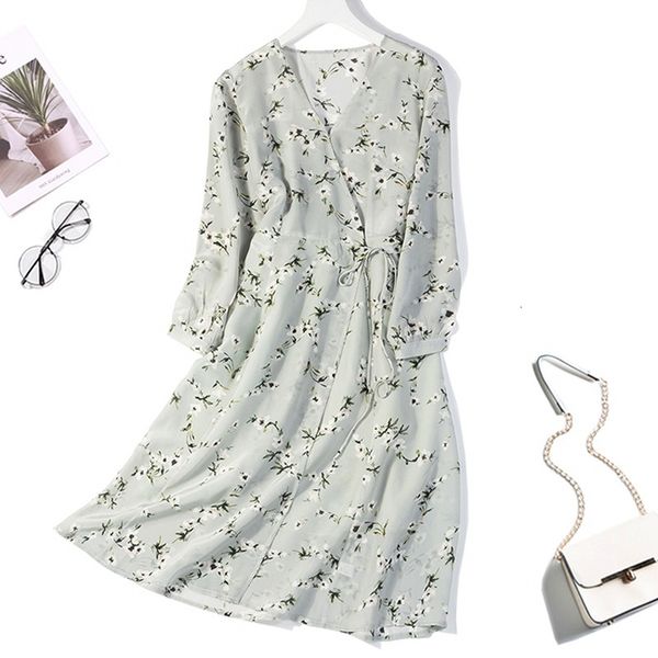 dress women's 100% mulberrry silk sleeve light green floral printed long wrap dress jn614, Black;gray
dress women's 100% mulberrry silk sleeve light green floral printed long wrap dress jn614, Black;gray