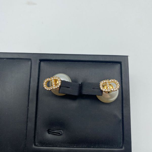 new letter full diamond small fragrance earrings letter pearl earrings baby same earrings women 925 silver needle accessories black friday, Golden
new letter full diamond small fragrance earrings letter pearl earrings baby same earrings women 925 silver needle accessories black friday, Golden