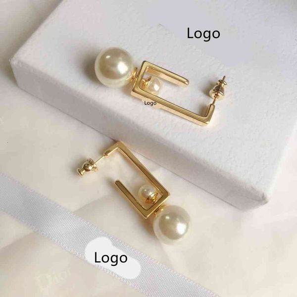 geometric pearl 1:1 stainless steel d designer letter square high-end earring gift studs with box, Red;brown
geometric pearl 1:1 stainless steel d designer letter square high-end earring gift studs with box, Red;brown