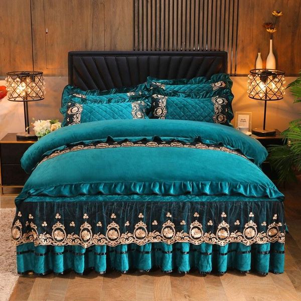 lace crystal velvet bedding set luxury double bed duvet cover 220x240 king flannel bedspread soft warm two pillowcases sets
lace crystal velvet bedding set luxury double bed duvet cover 220x240 king flannel bedspread soft warm two pillowcases sets