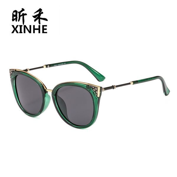 family fashion polarized cat's eye star pattern women's sunglasses pop glasses p377, White;black
family fashion polarized cat's eye star pattern women's sunglasses pop glasses p377, White;black